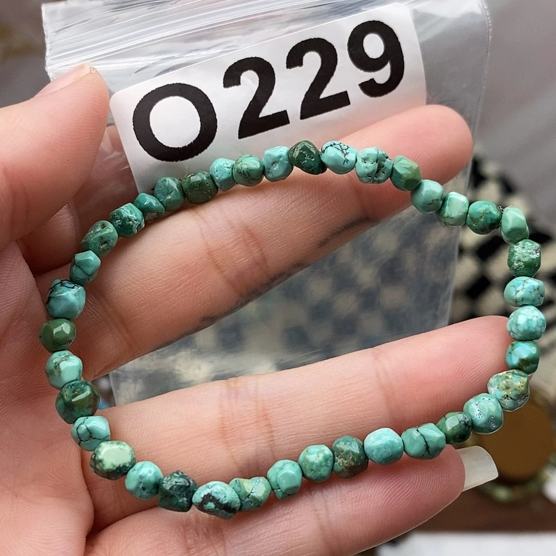 绿松石未镶嵌原矿