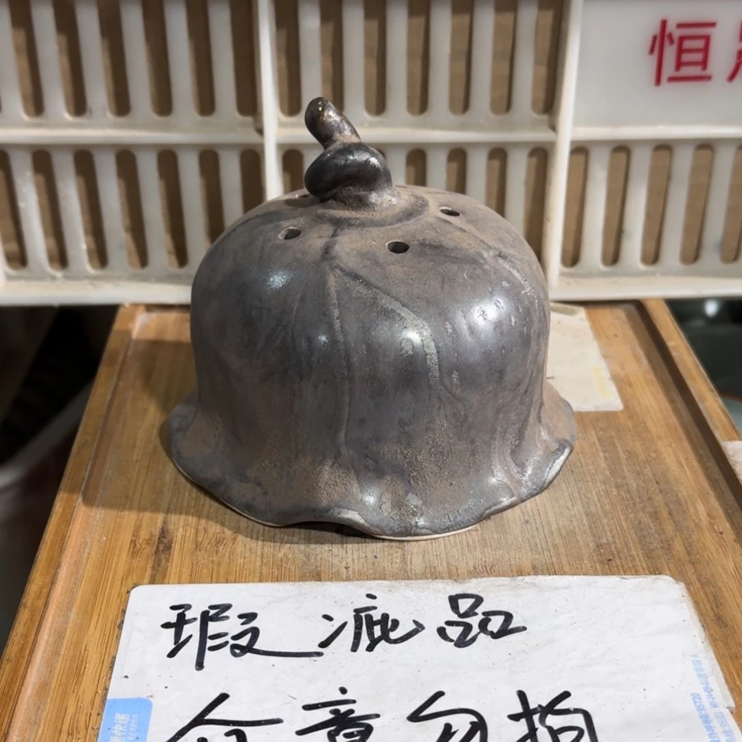 瑕疵介意勿拍陶瓷器皿A137