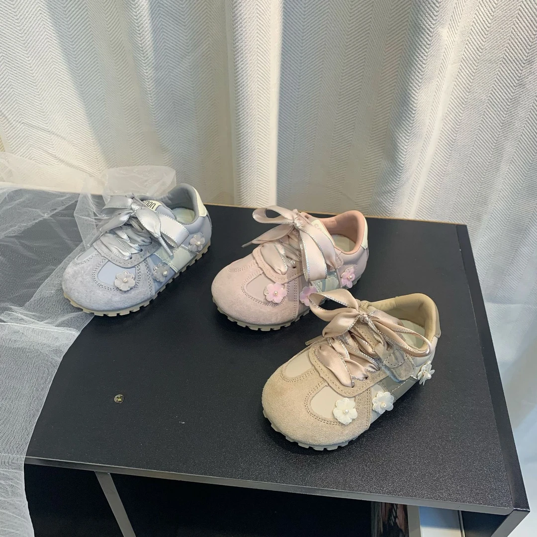 女童运动鞋2025秋季新款低帮花朵防滑童鞋女宝时尚