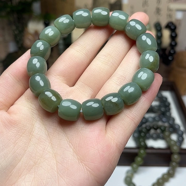 和田玉未镶嵌手串