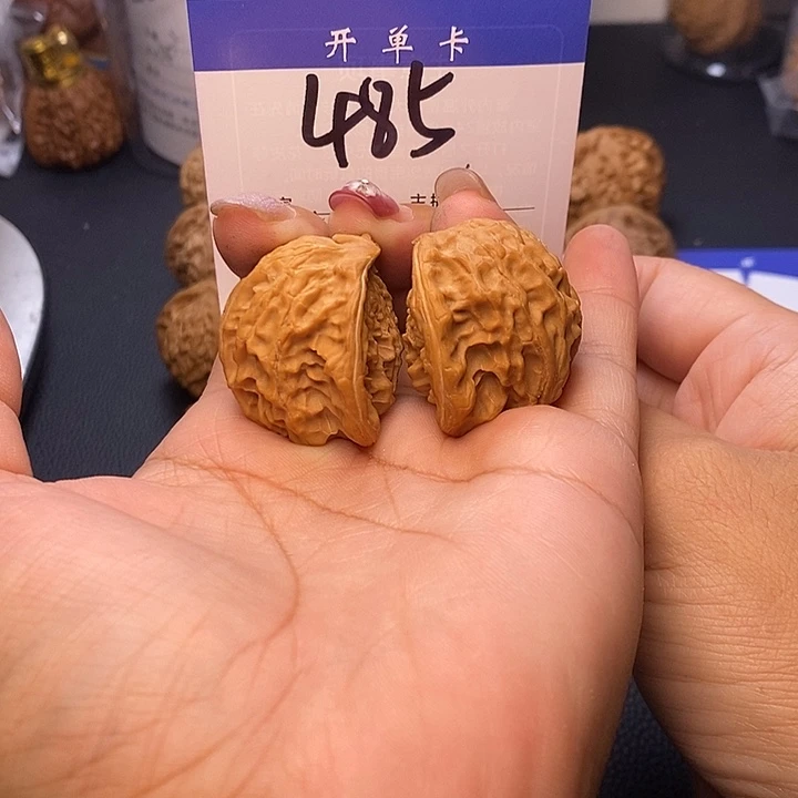 吊坠桃核蛇头37有修s