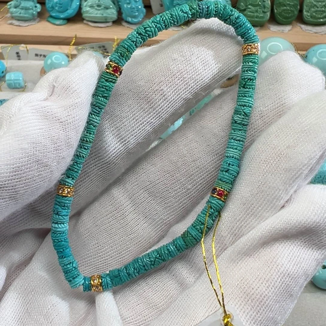 绿松石配饰未镶嵌