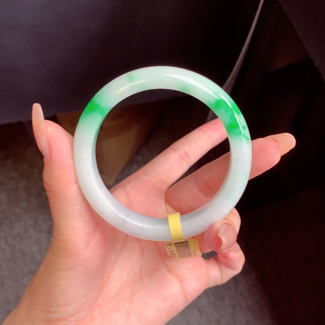挽*** 翡翠未镶嵌手镯翡翠