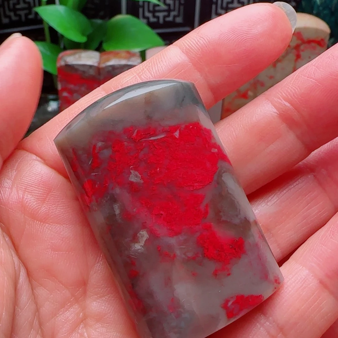 用***8昌化鸡血石昌化鸡血石