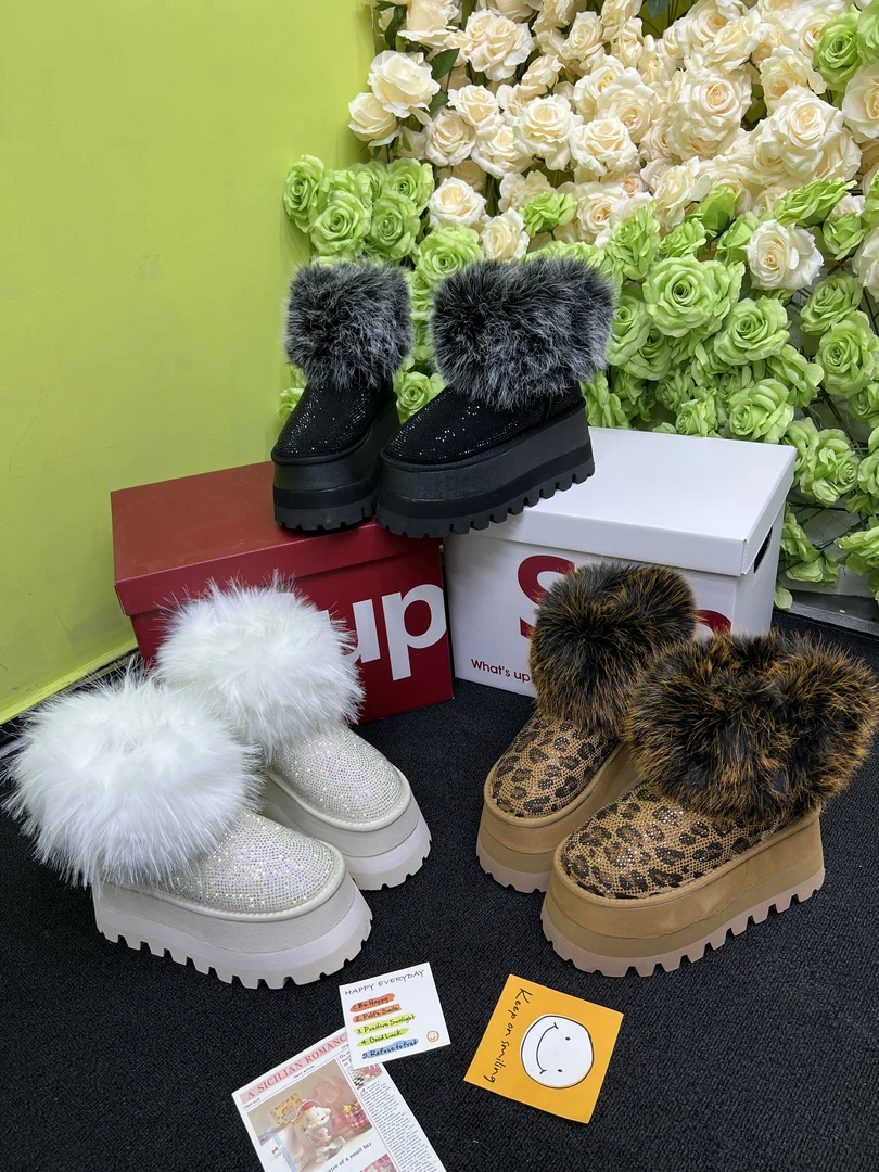 8公分欧货满钻厚底保暖秋冬新款雪地靴潮流休闲风时尚百搭舒适