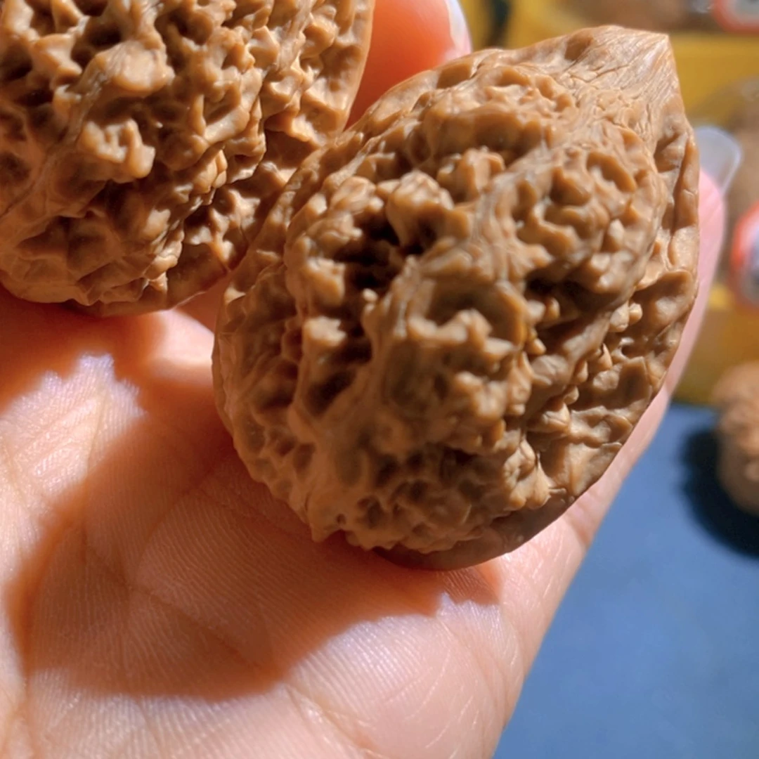 【闪购商品】文玩核桃吊坠老*通天塔