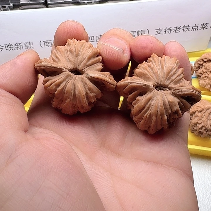 文玩核桃把件四座楼