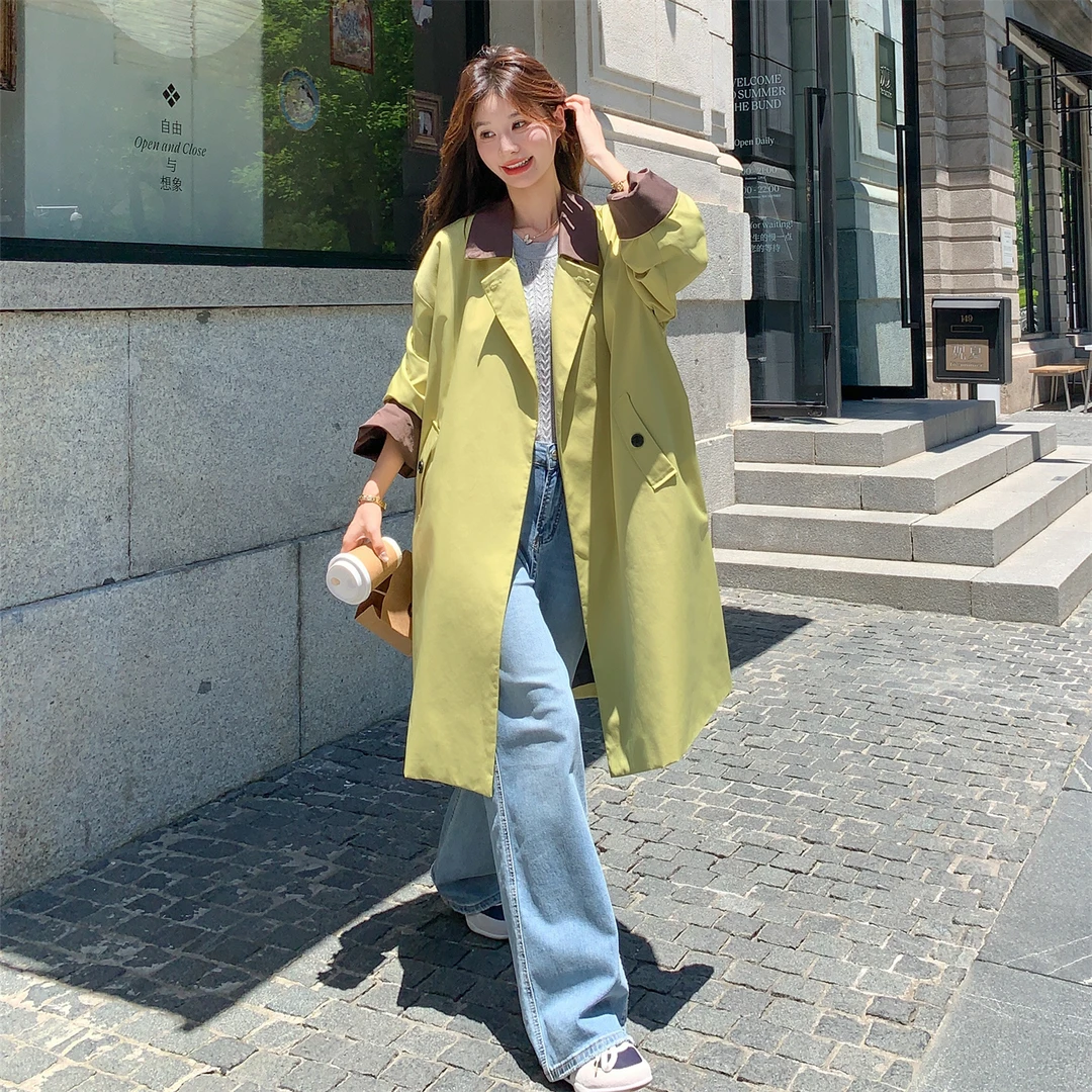 撞色翻领休闲牛油果绿风衣外套女早秋2025新款中长款气质大衣流行