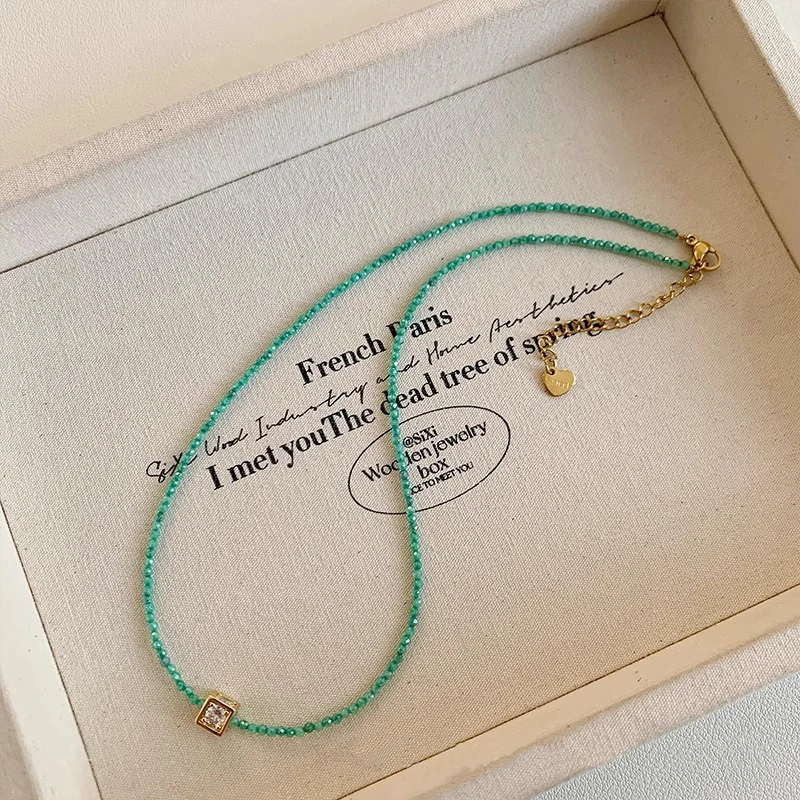 铜合金项链  高级感绿色串珠项链女轻奢小众设计感锁骨链颈链配饰