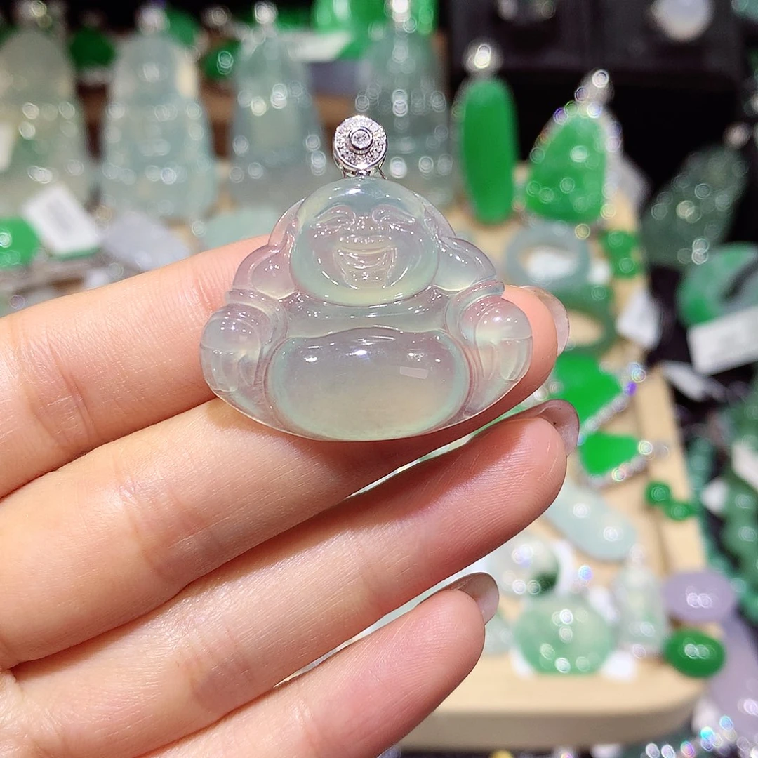 颈饰18K金镶嵌翡翠佛