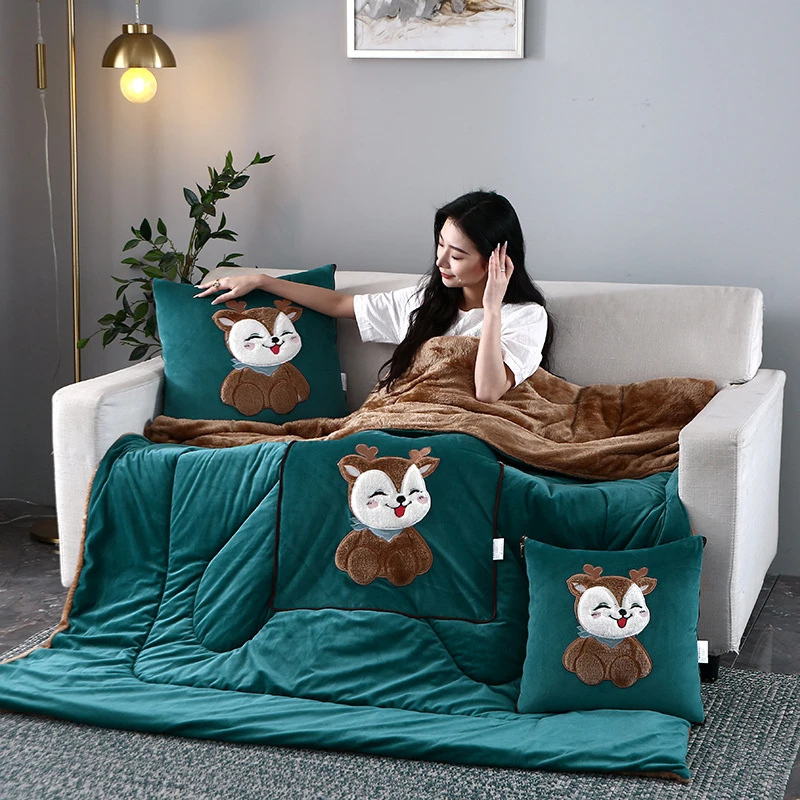 加绒加厚抱枕被子两用抱枕被子二合一车载卡通办公室午睡空调毯