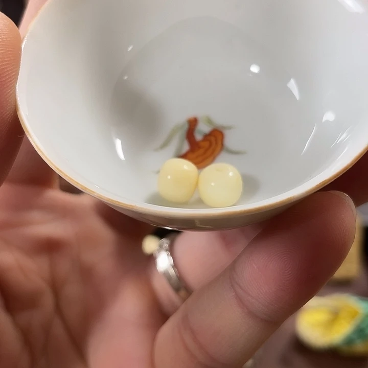 疯***哥瓷片精致雕刻工艺精湛