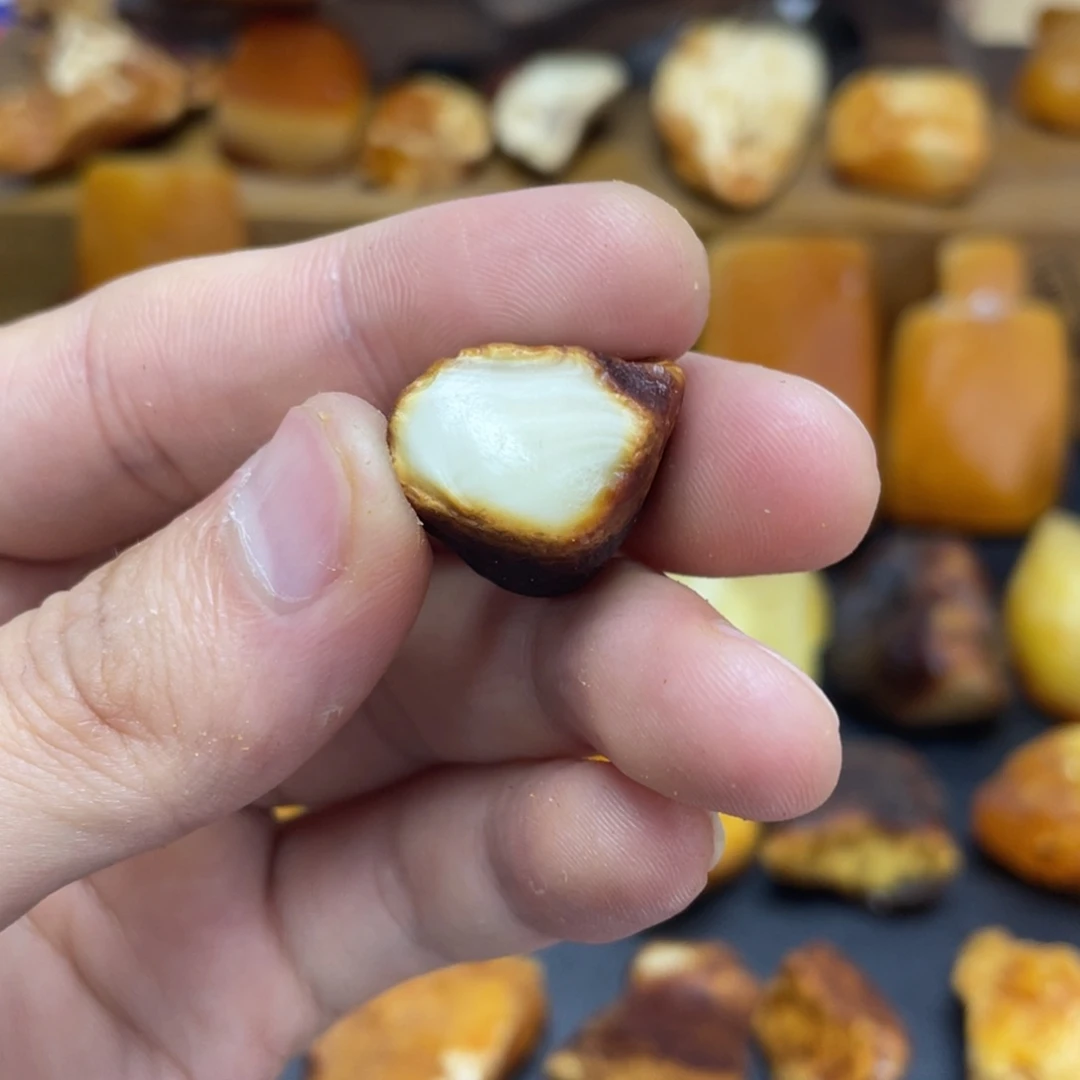 【闪购商品】定制琥珀未镶嵌定制