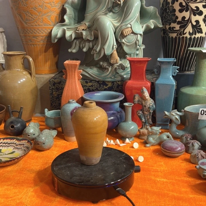 瓷片池*直播间里看着你笑一笑