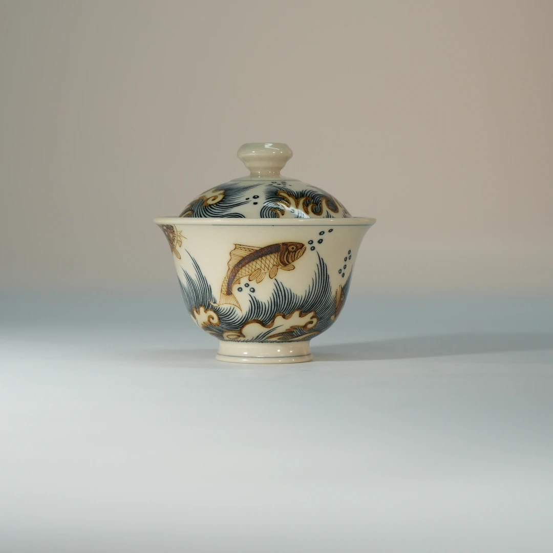 【央广甄瓷】立勤堂 -青花釉里金海水鱼藻盖碗