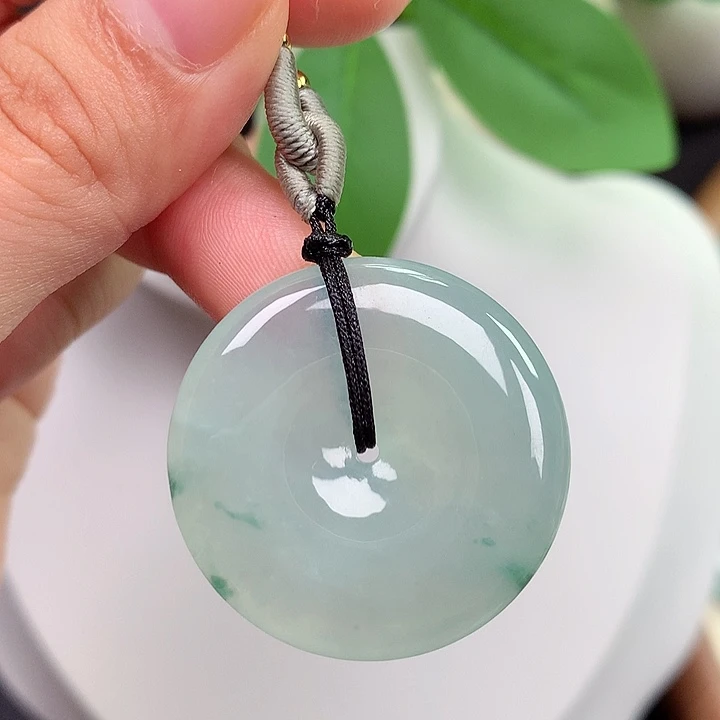 翡翠未镶嵌颈饰平安扣 30.6x5.5mm