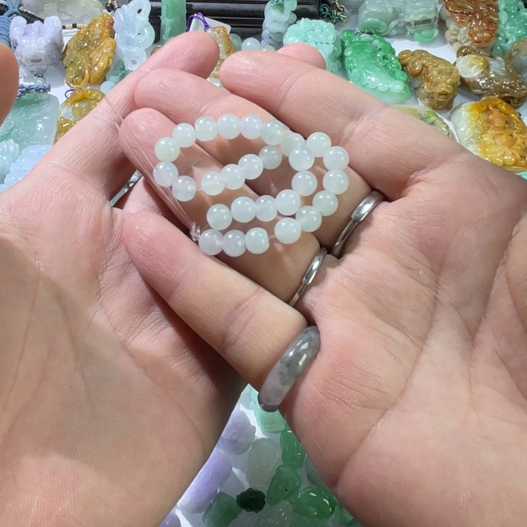 翡翠颈饰未镶嵌天然