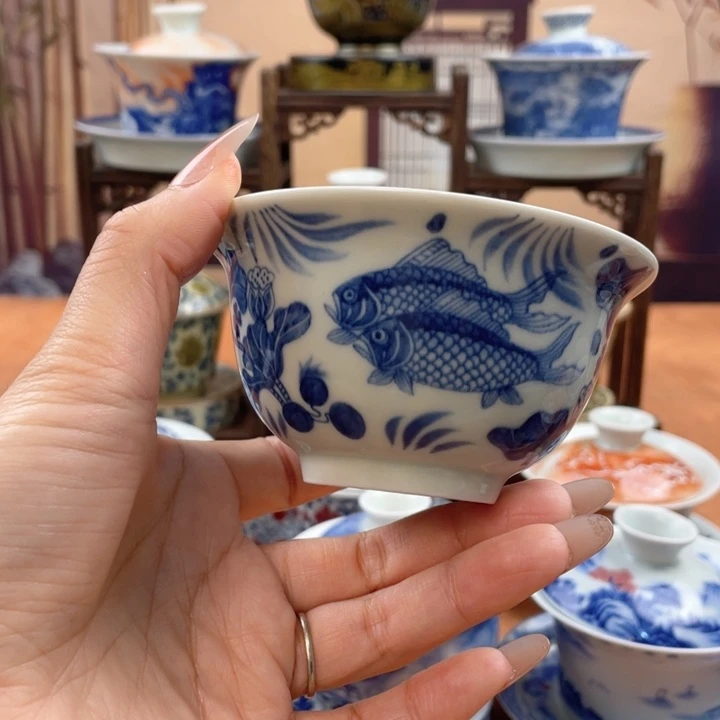 摆件陶青花鱼藻纹压手杯