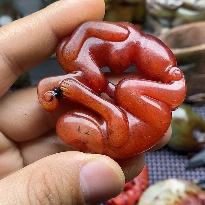 未镶嵌蛇纹石玉颈饰