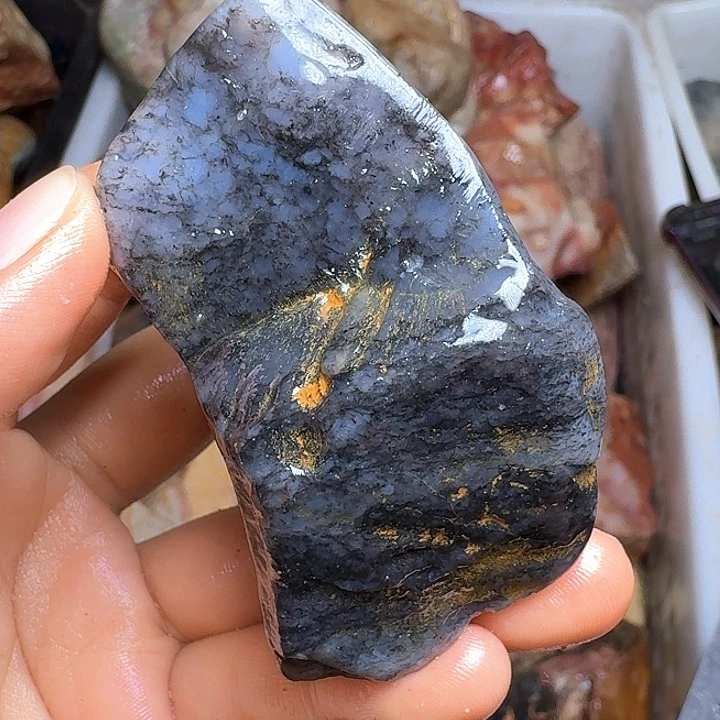 御***卫寿山石寿山石的颜色