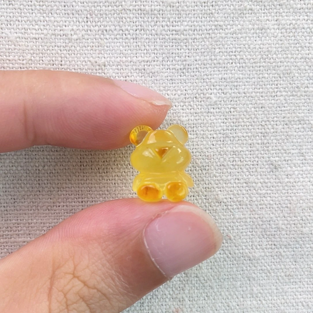 琥珀未镶嵌珠宝奇石小熊