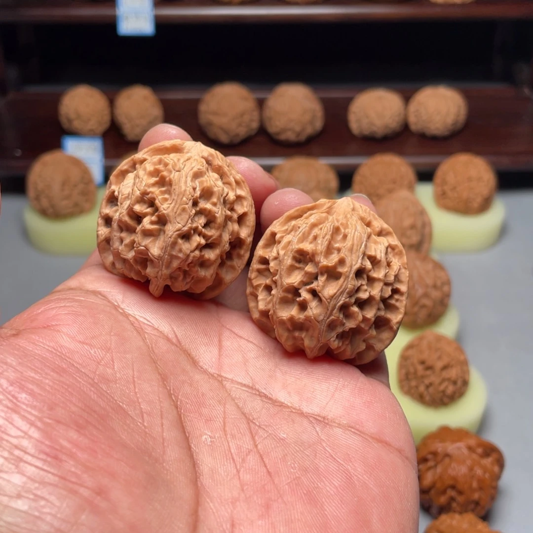 文玩核桃吊坠38持苹果园