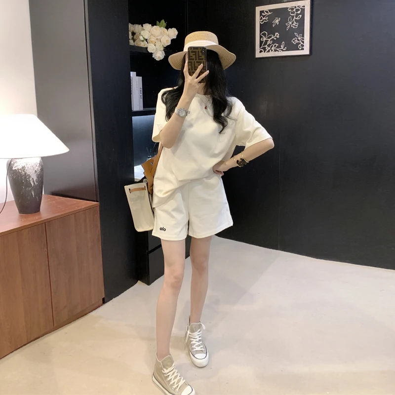 多巴胺风运动套装时尚休闲小个子阔腿减龄杏色韩版夏天两件套女装