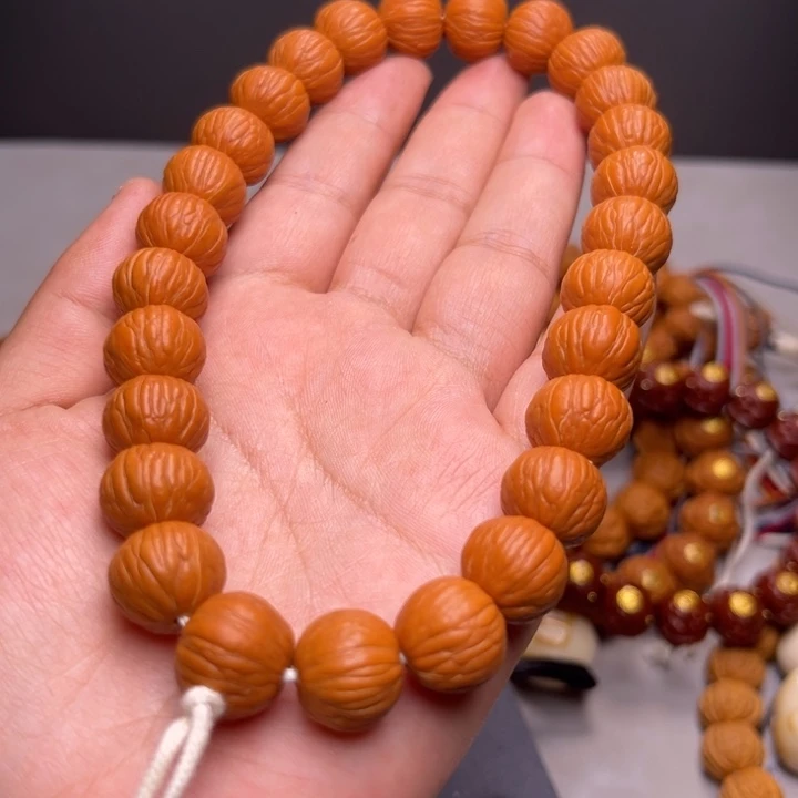 猴头核桃吊坠1.3手持