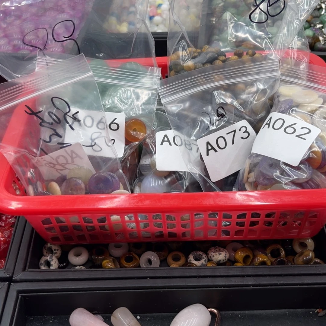 聪***宝玛瑙/玉髓合金颈饰