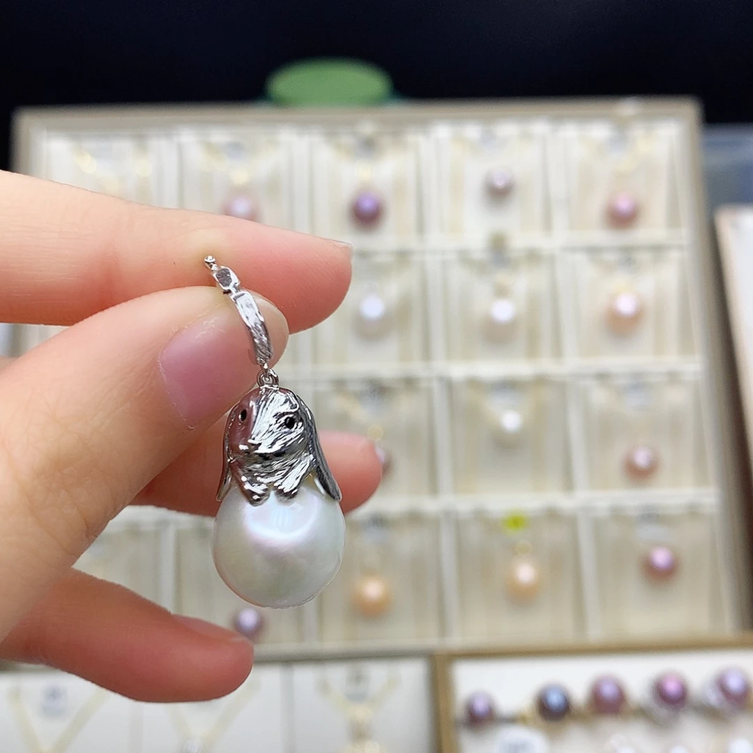 淡水珍珠颈饰合金