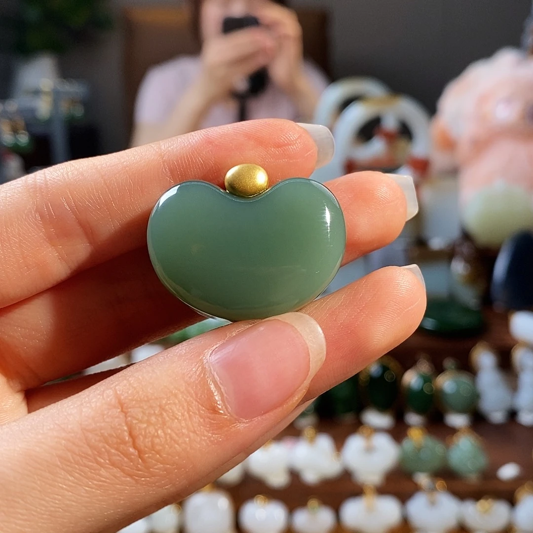 和田玉（碧玉）18K金镶嵌吊坠(不含链)