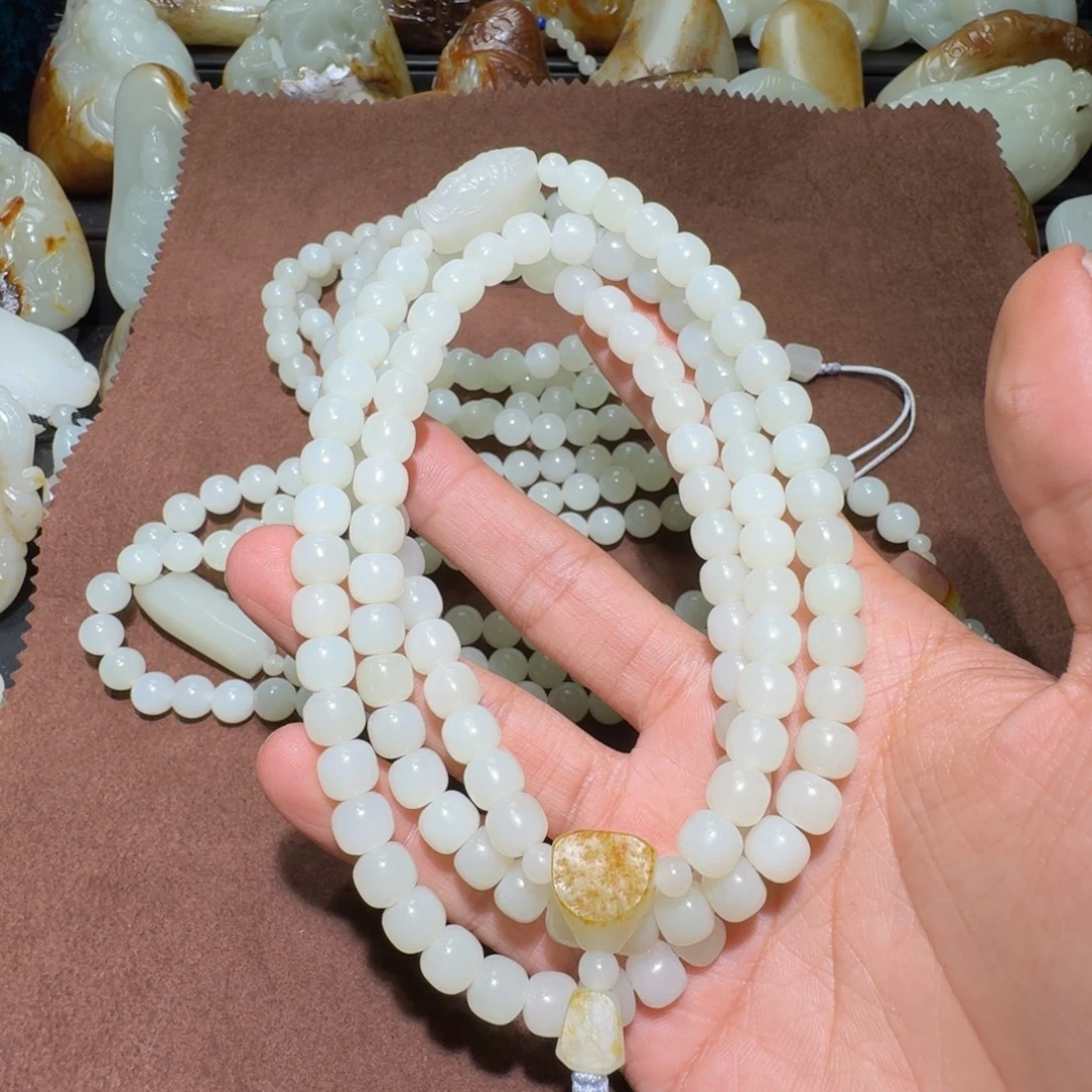 *****和田玉未镶嵌项链