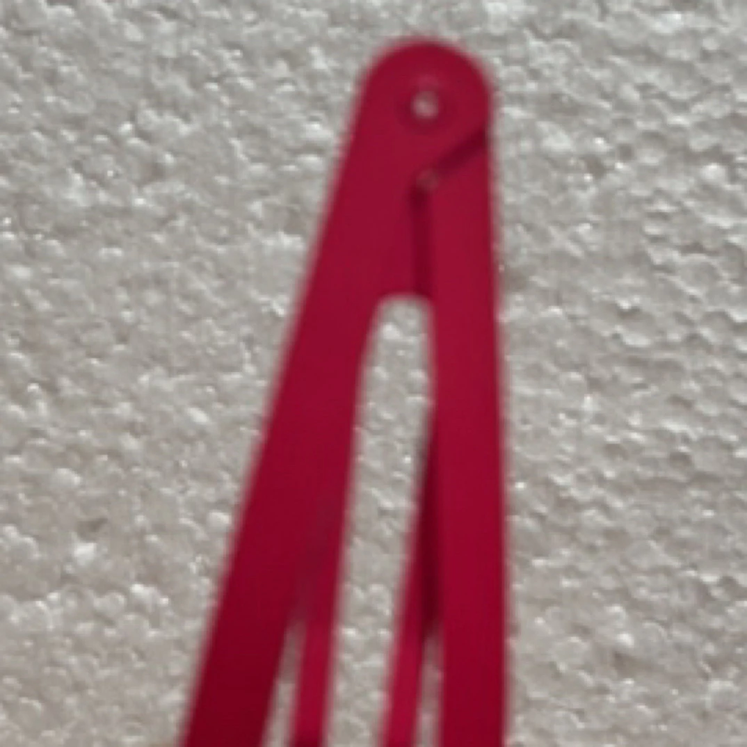 25539 大号 右手 招手红色小熊发夹