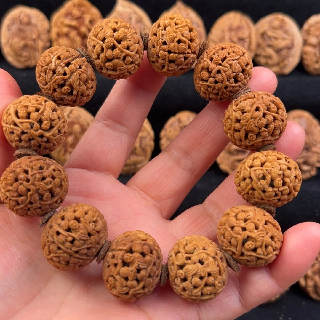 吊坠桃核桃核雕刻扁雕镂空雕