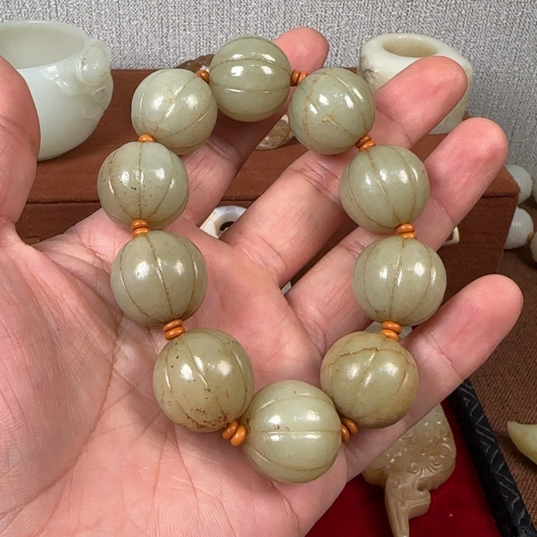 美***肴非常精美的脖挂件