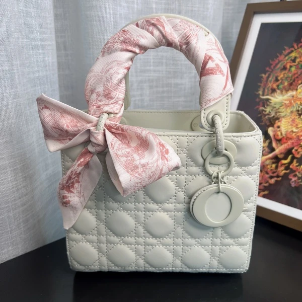 戴妃5格-20*17*10cm-Y29CB238321休闲百搭包包