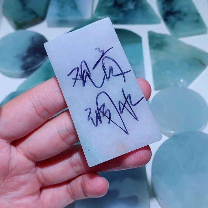 半***人未镶嵌定制翡翠翡翠首饰