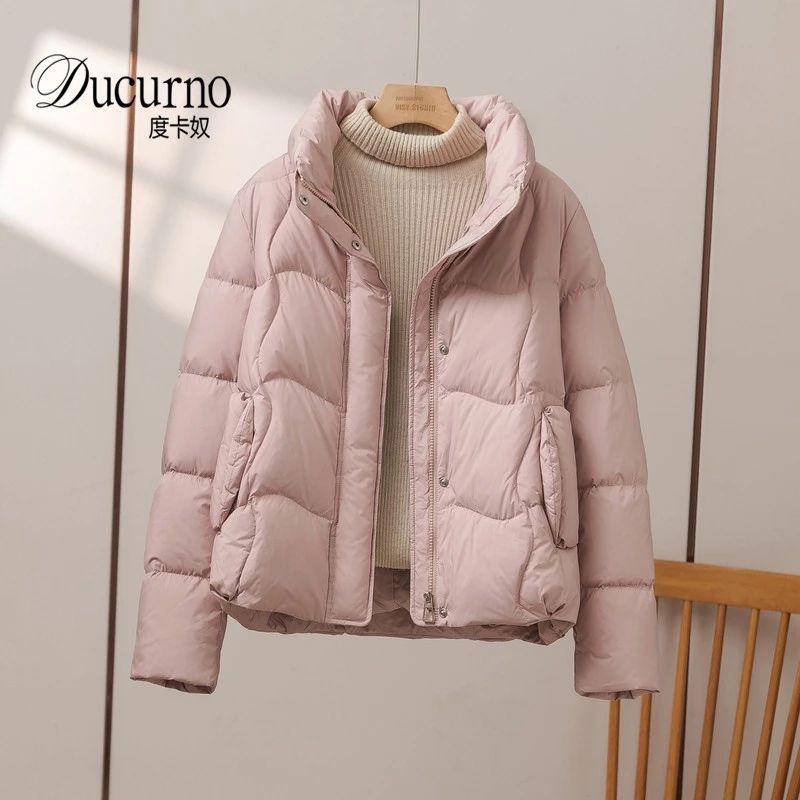 洋气白鸭绒羽绒服女短款2026新款冬季时尚立领小个子百搭保暖外套