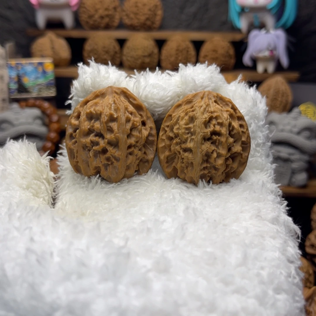 文玩核桃吊坠37尺苹果园