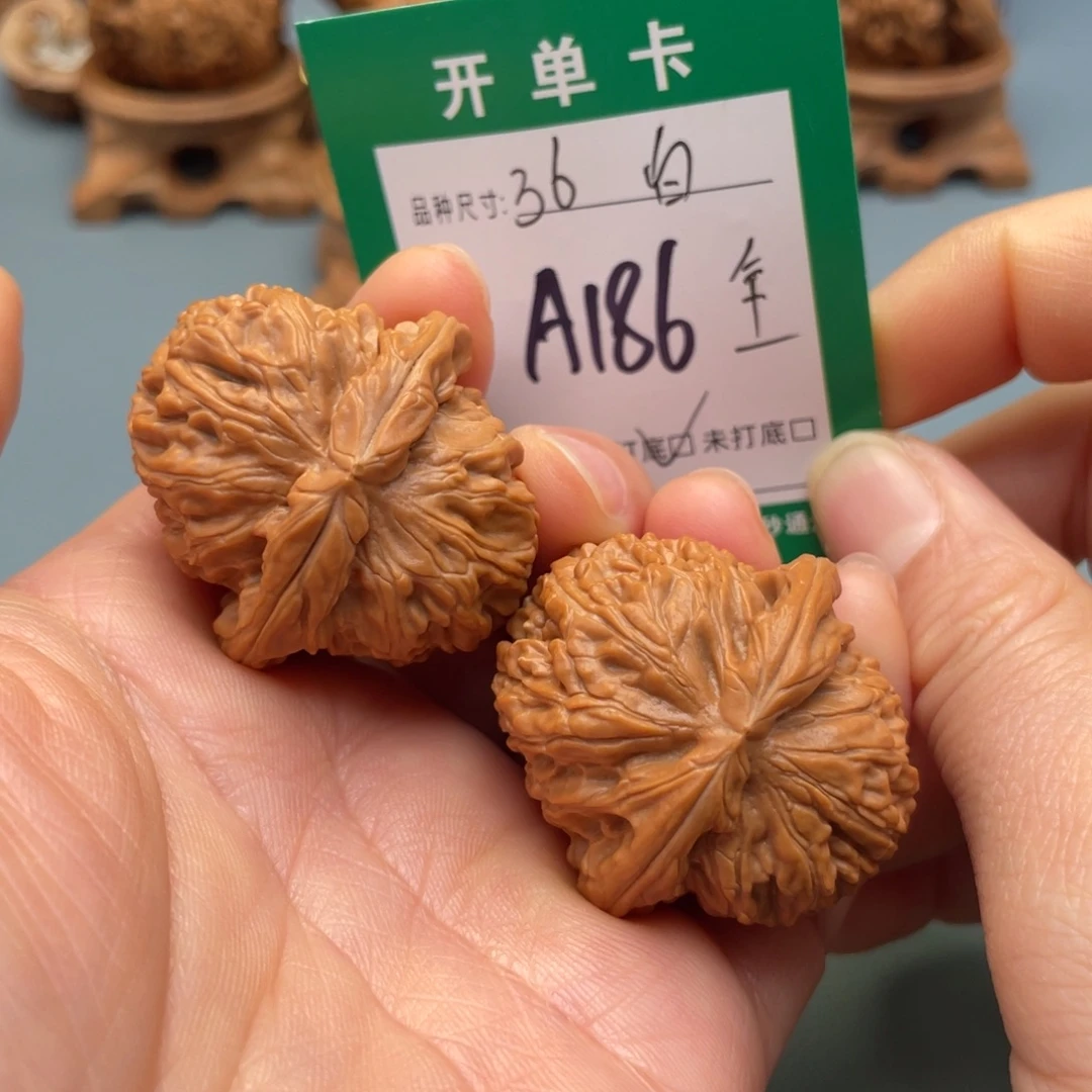 桃核把件文玩核桃