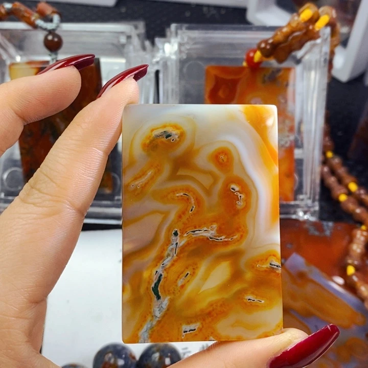 玛瑙/玉髓颈饰未镶嵌金*369