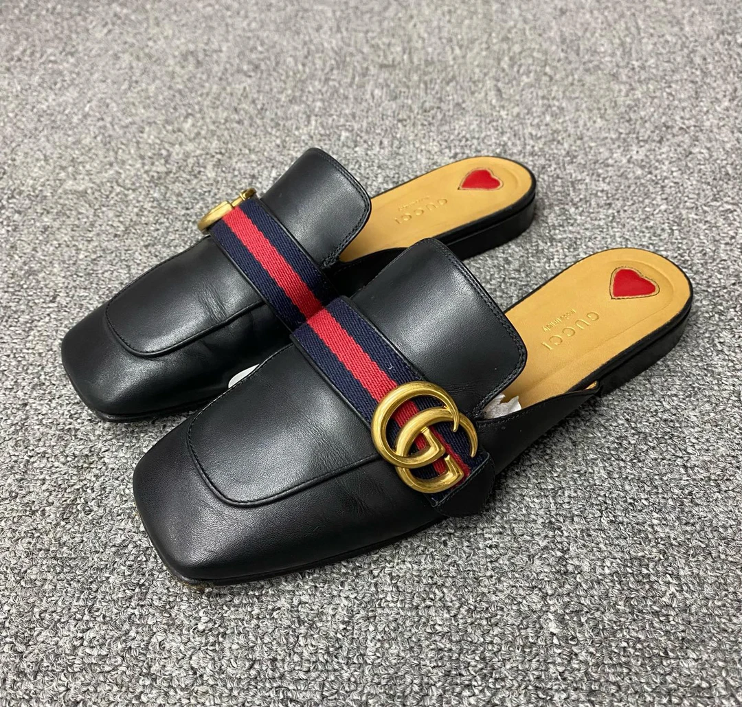 95新 GUCCI/古驰 98新/古驰/37码/双g金扣半拖/BF01175