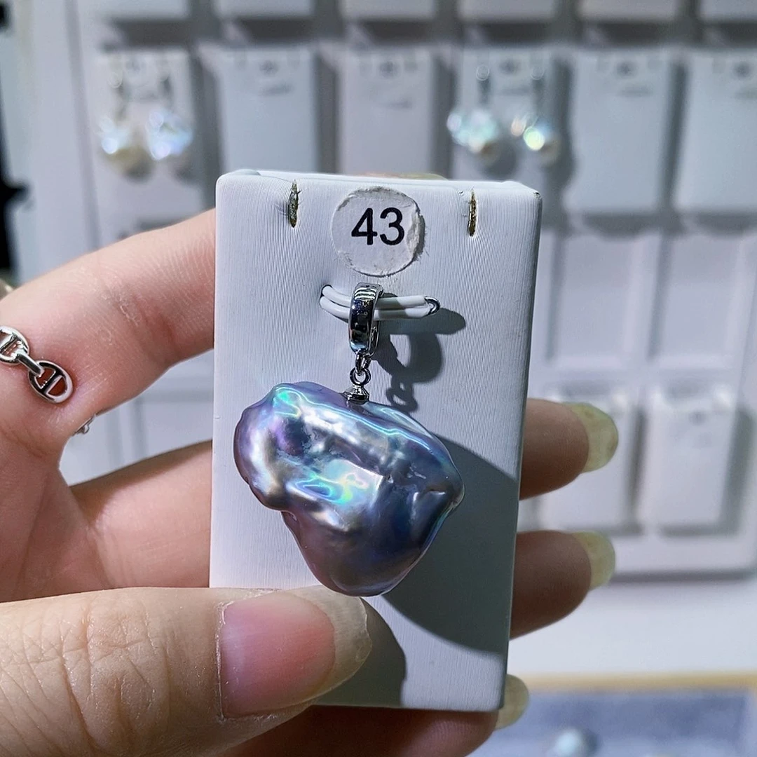 淡水珍珠合金颈饰