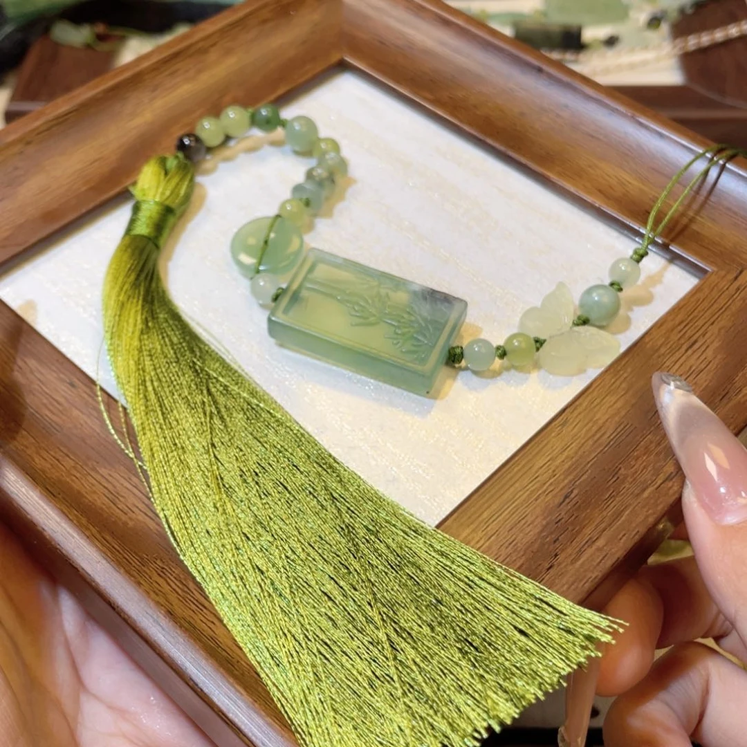 未镶嵌蛇纹石玉手链