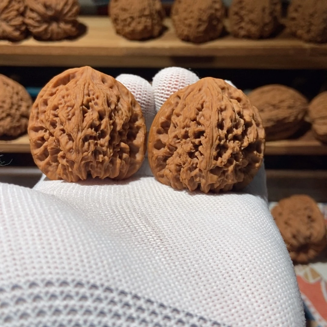 文玩核桃吊坠南疆