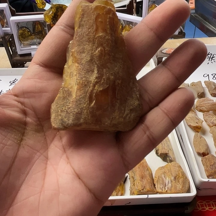 未镶嵌琥珀裸石天然琥珀虫珀