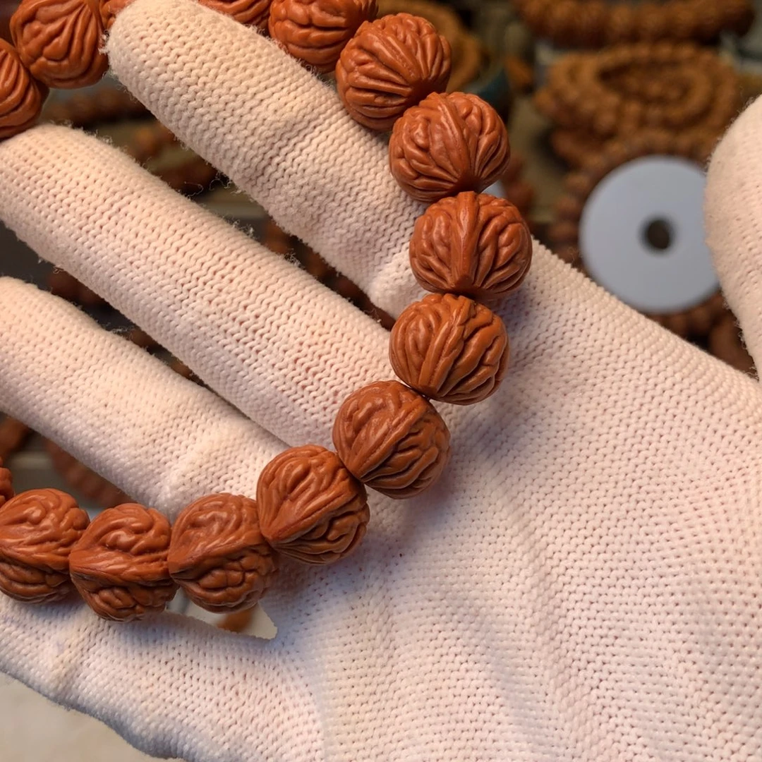 吉***8手串桃核秦岭龙纹