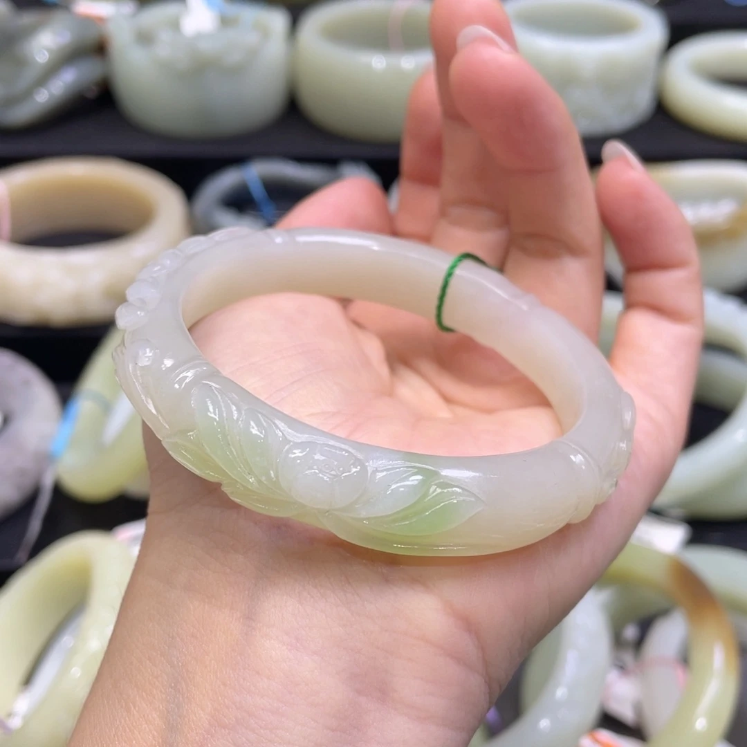 和田玉手镯未镶嵌67