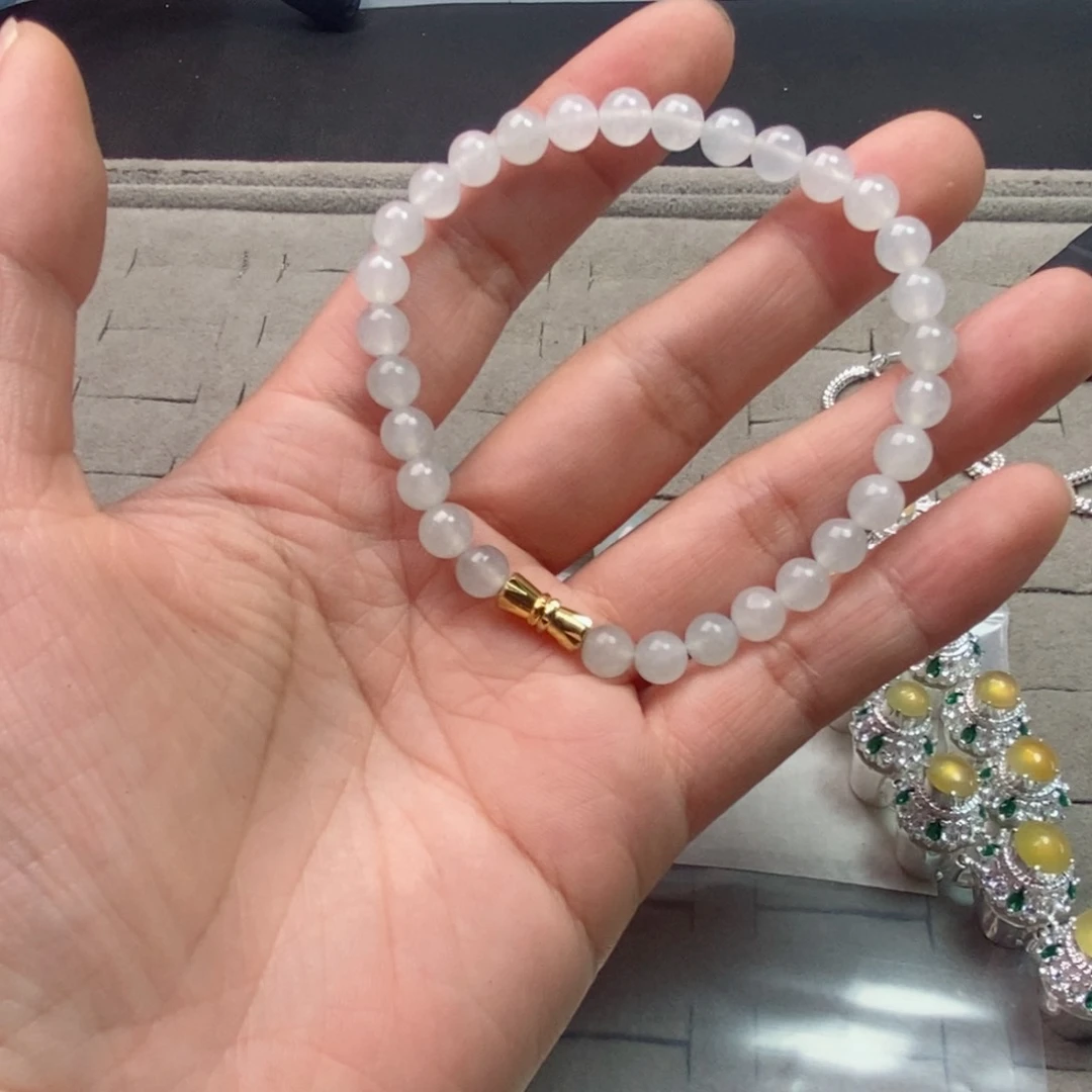 定制翡翠未镶嵌H****i翡翠定制手链