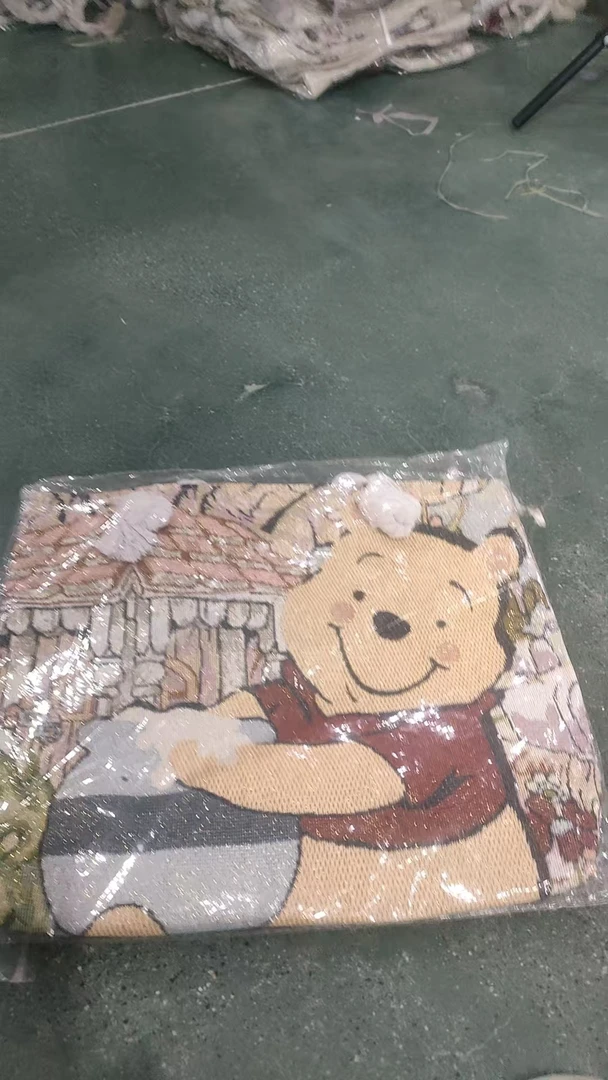 可爱熊麻绳手提宝包包发1个